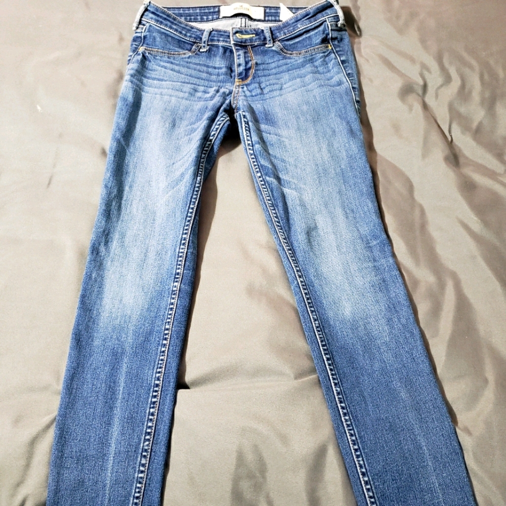 Hollister skinny jeans